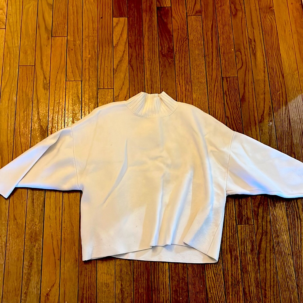 Zara heavy 3/4 crop sweater